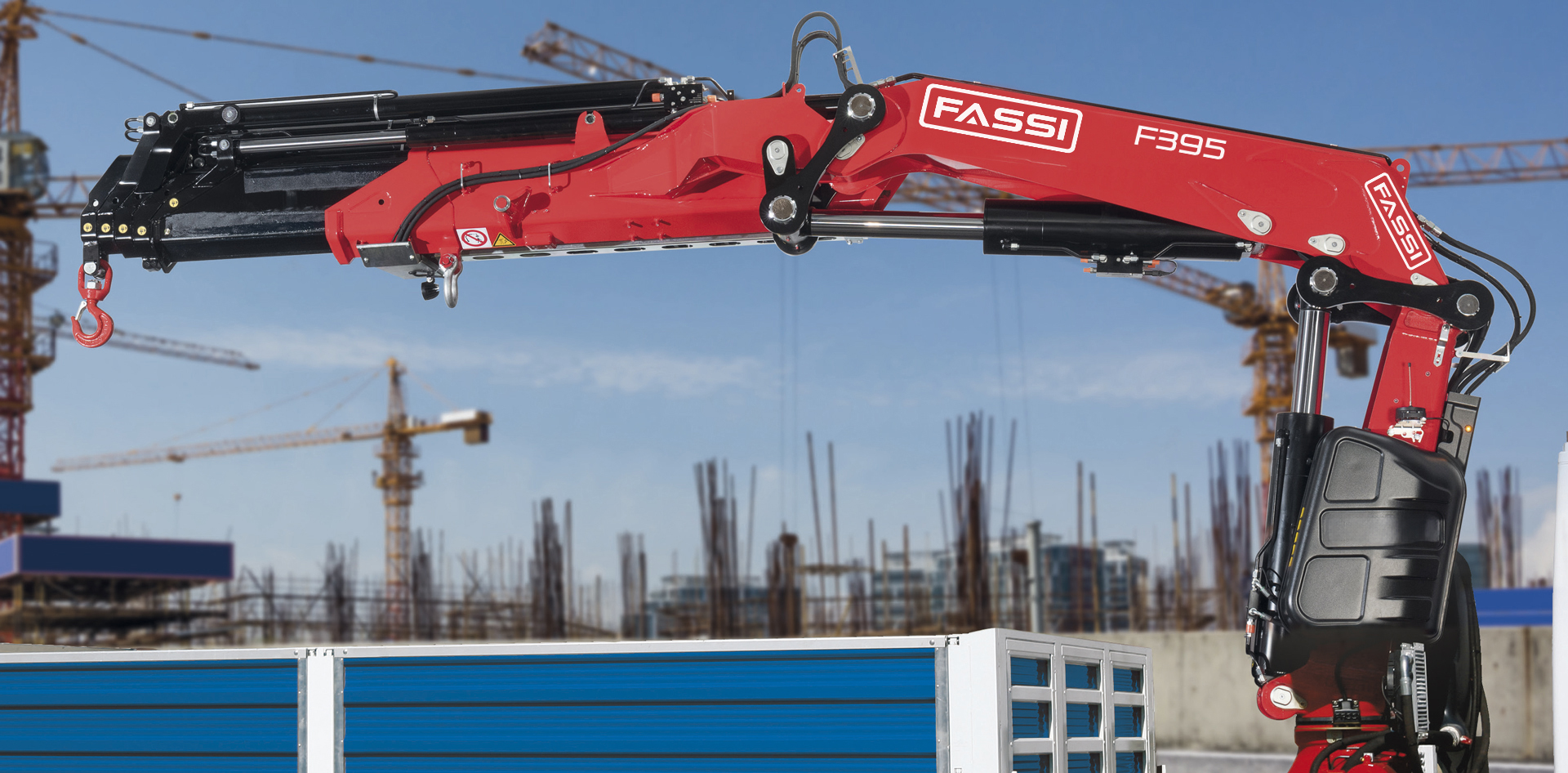 Fassi-truck-crane-F26A-active