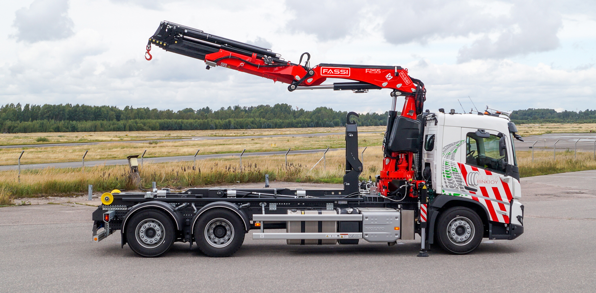 Fassi-truck-crane-F26A-active