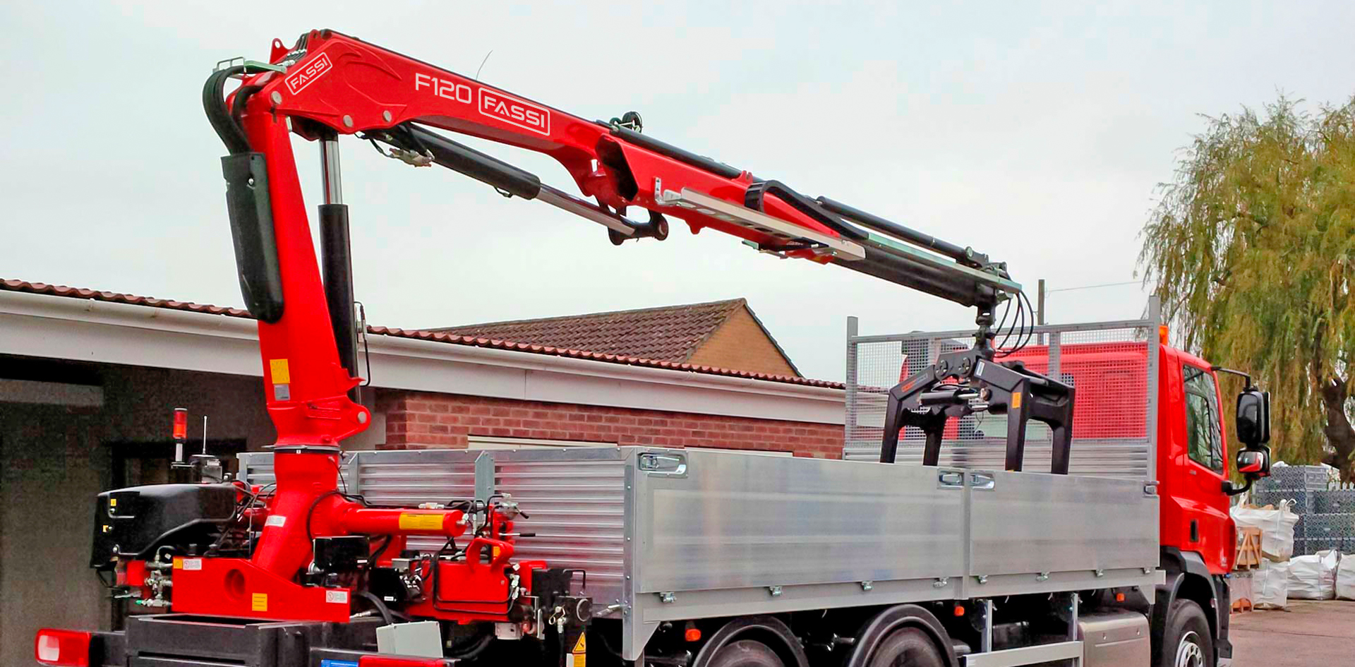 Fassi-truck-crane-F26A-active