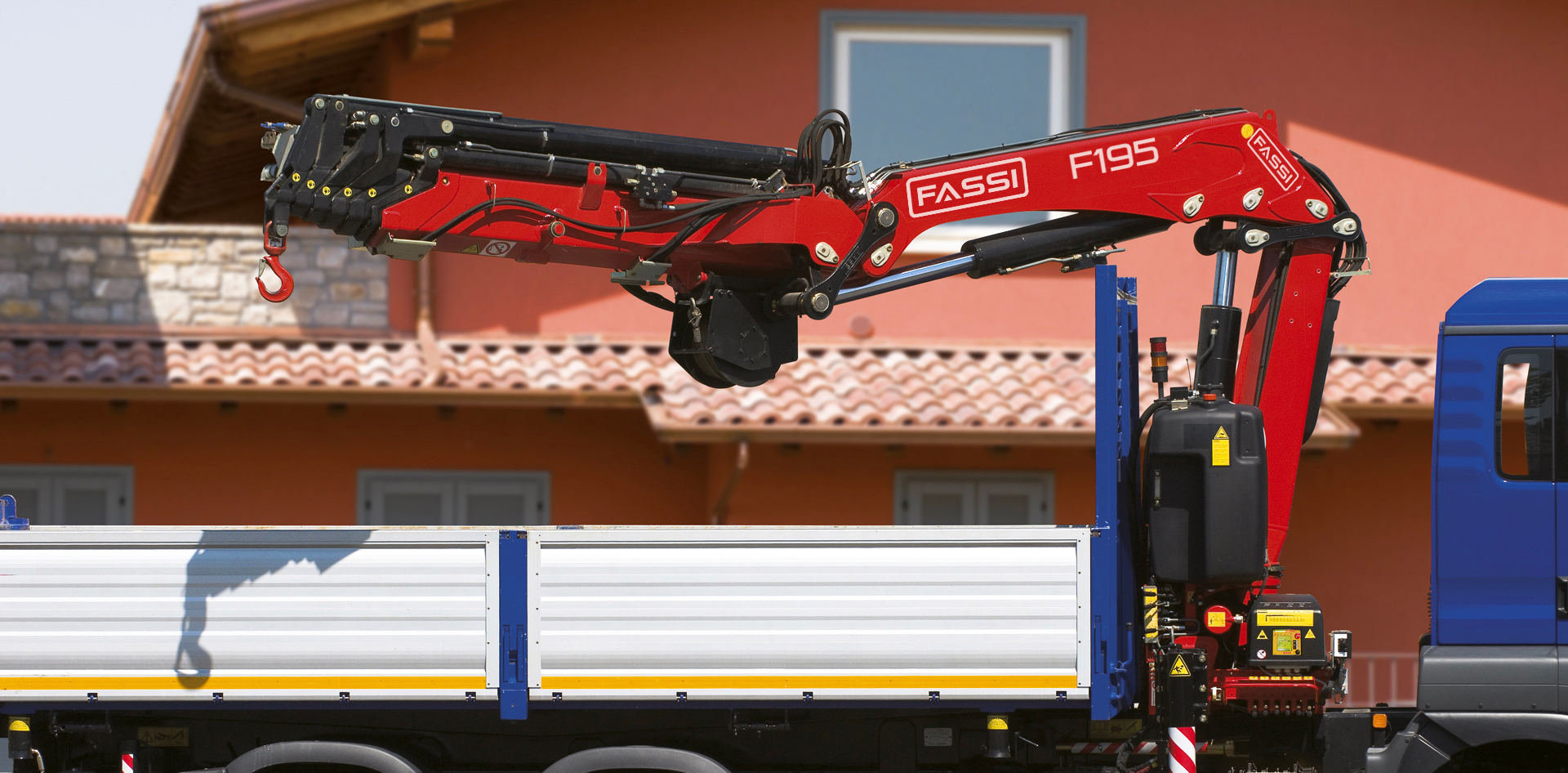 Fassi-truck-crane-F26A-active