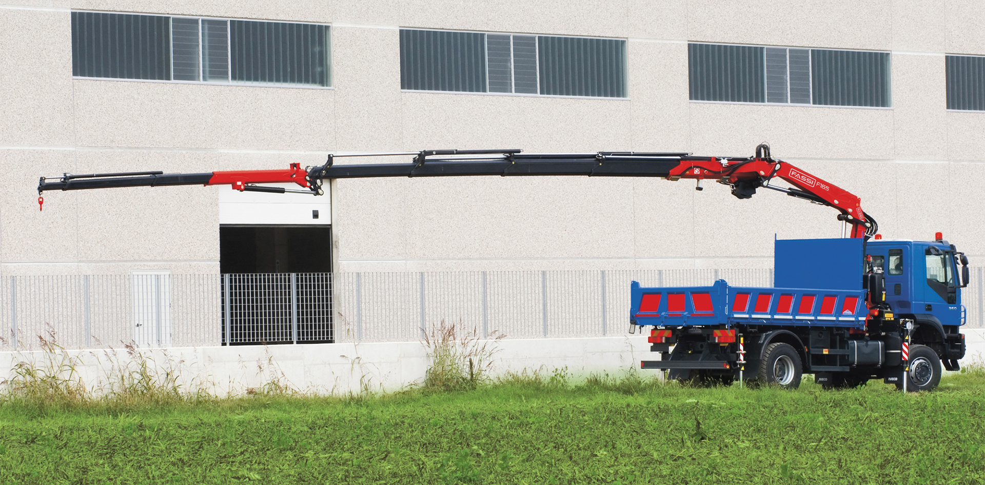 Fassi-truck-crane-F26A-active