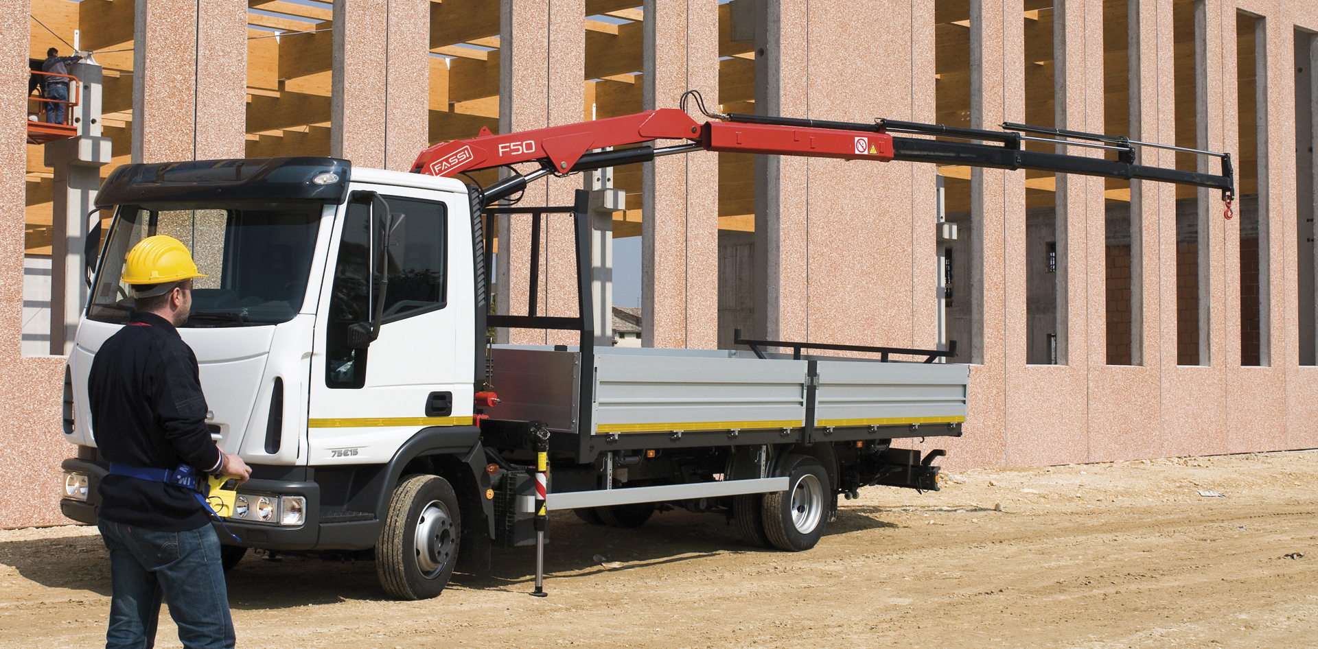Fassi-truck-crane-F26A-active
