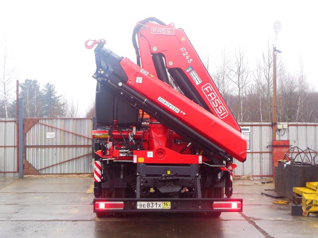 12 метров и рабочие 360 градусов