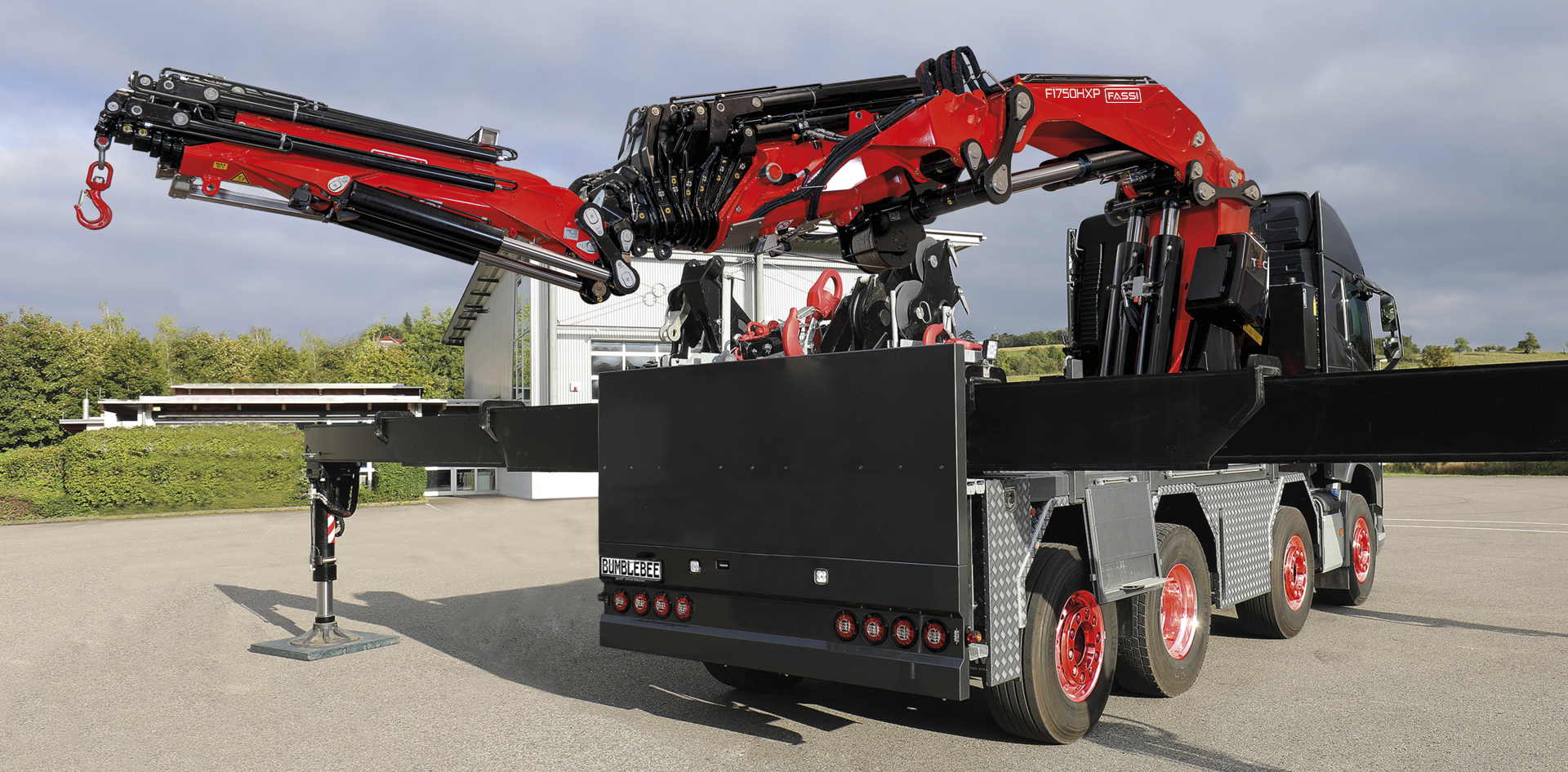 Fassi-truck-crane-F26A-active