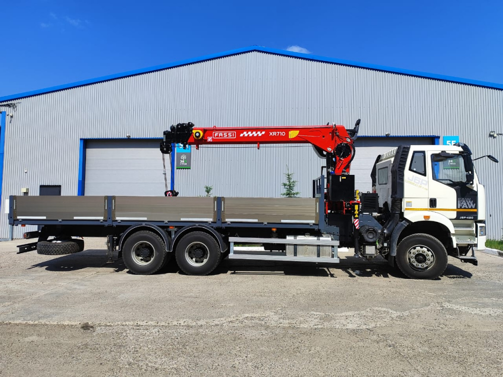 FAW 6x4 с FASSI XR716